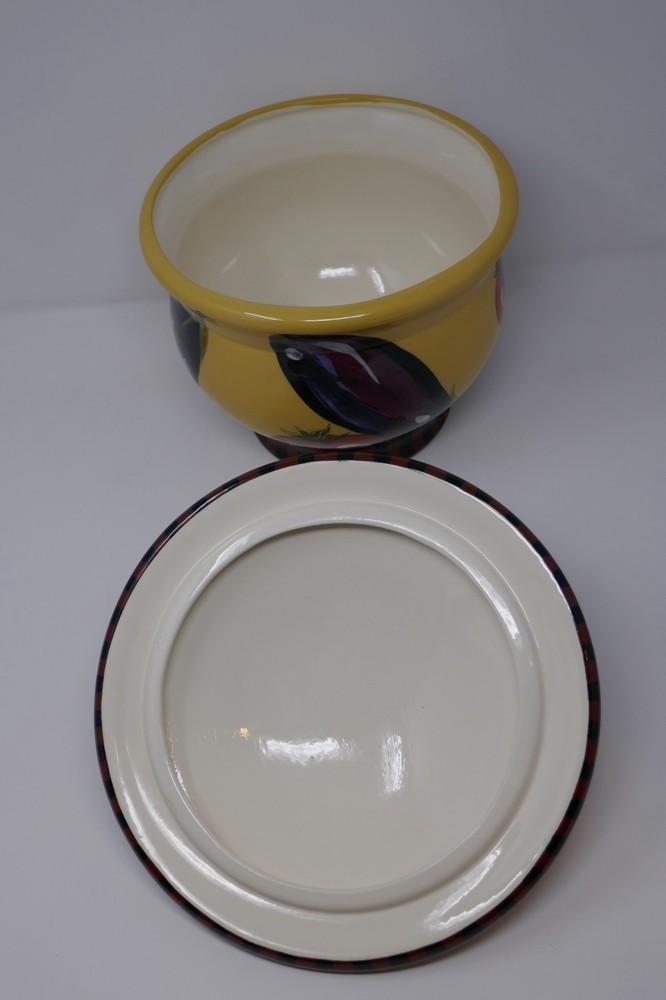 Droll Designs Tomato & Egg Plant Small Covered Pot RARE
