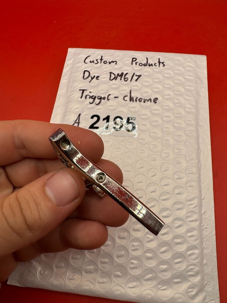 Custom products Dye DM6/7 Trigger-Chrome