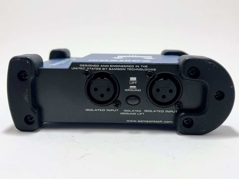 Samson SCombine - 2 Mics into 1 Output, ground lift switch.