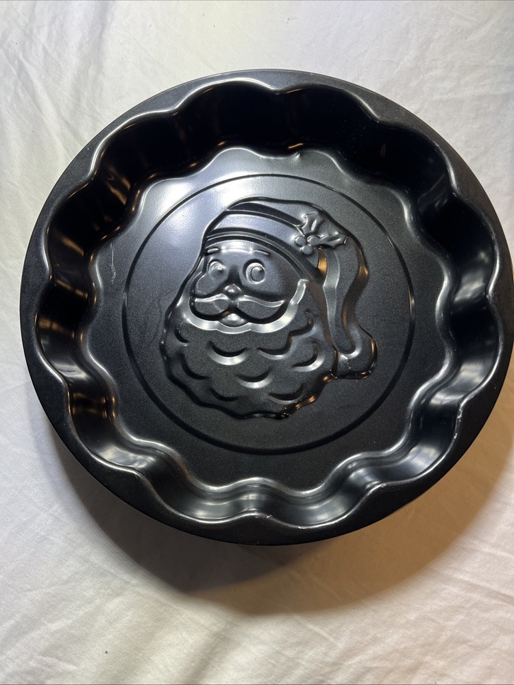 Round Santa Cake Pan