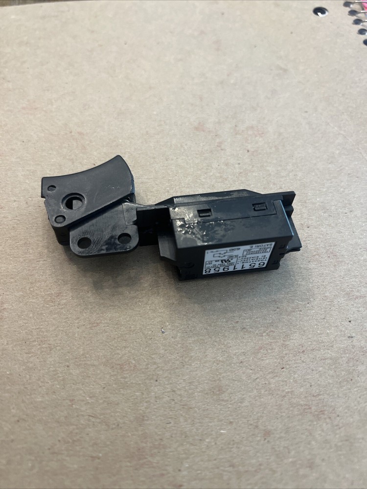 Makita 651195-8 Switch