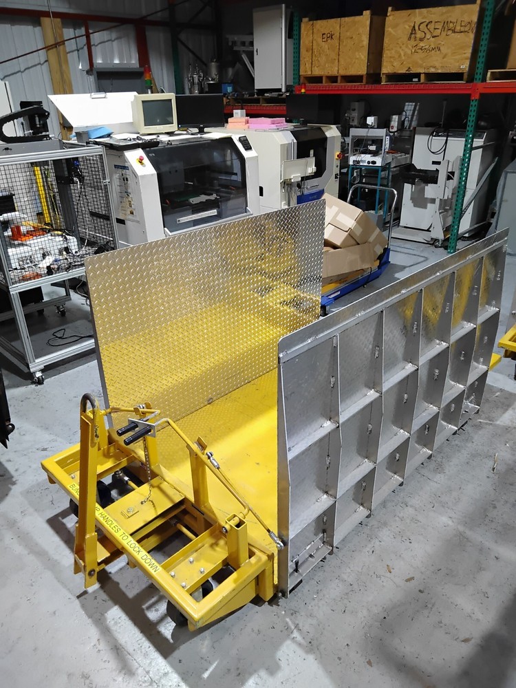 Nutting Link Steer Caster Trailer with Ramps