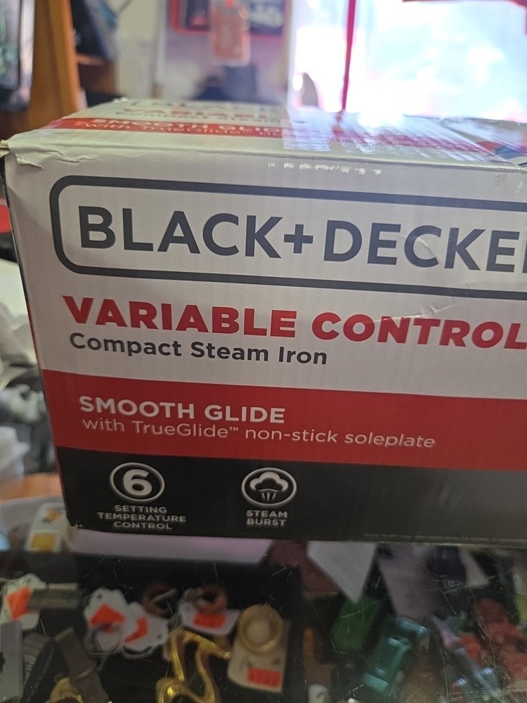Black + Decker Variable Control Compact Steam Iron White Blue Smooth Glide