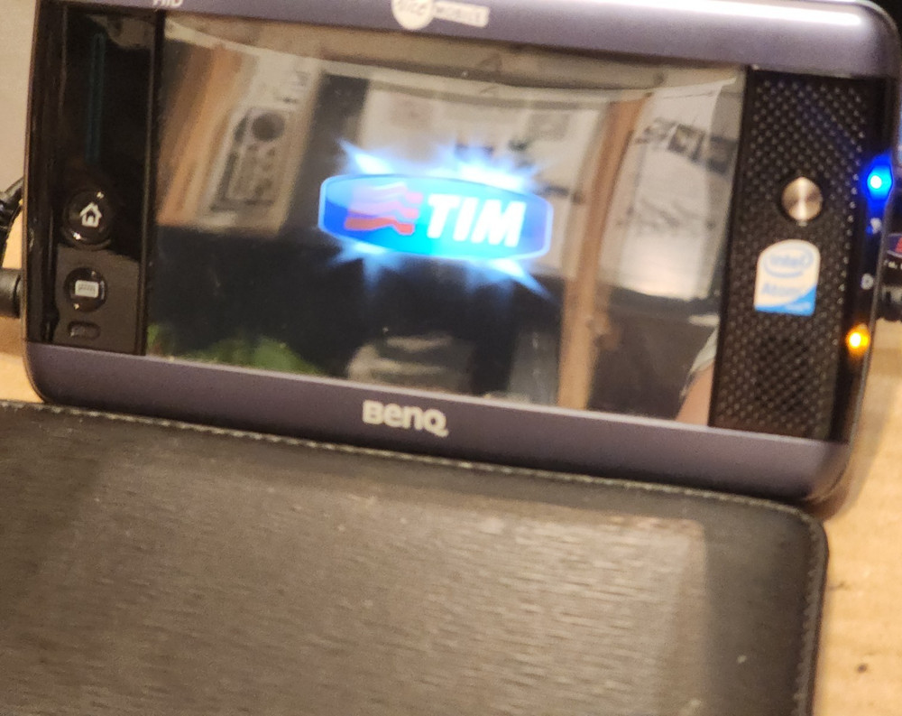 BenQ S6 Mid Touchscreen Multimedia Tablet PC Mobile Internet Device Intel Atom