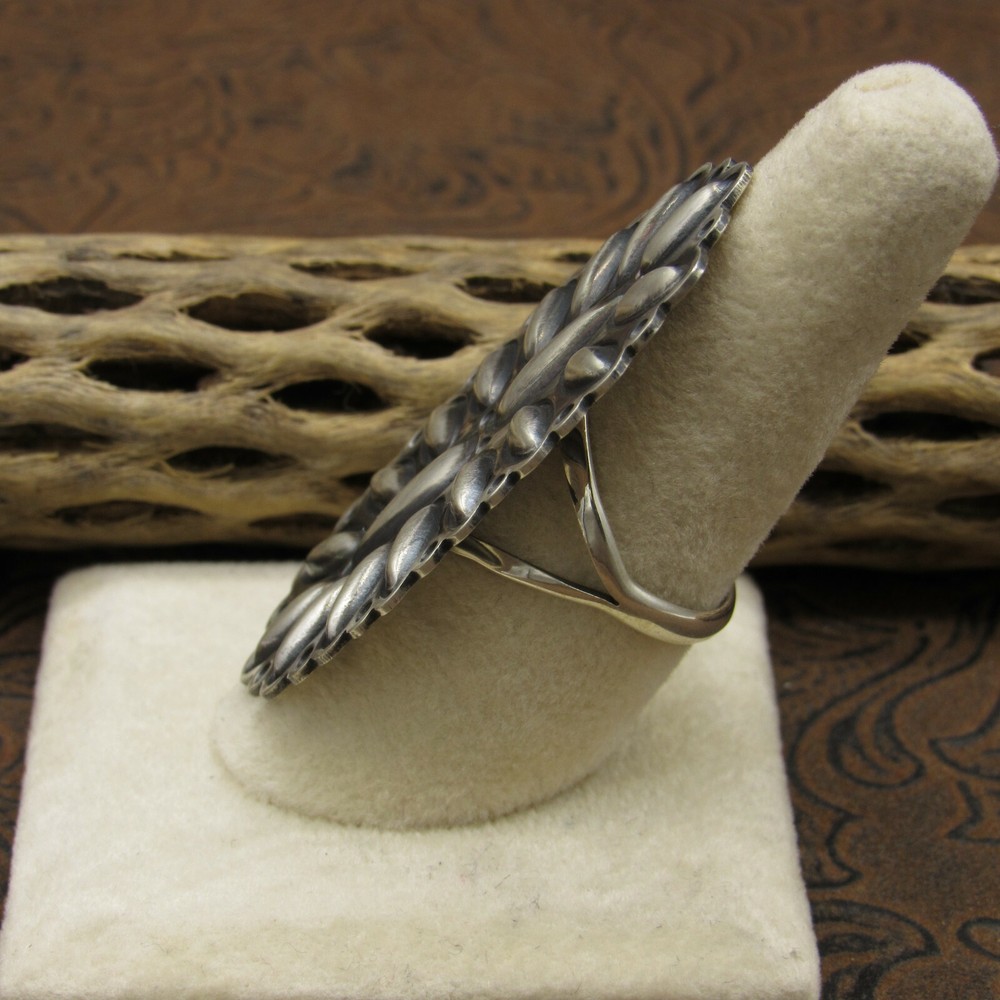 Beautiful Southwest Brushed Sterling Silver Repousse Conch Ring+