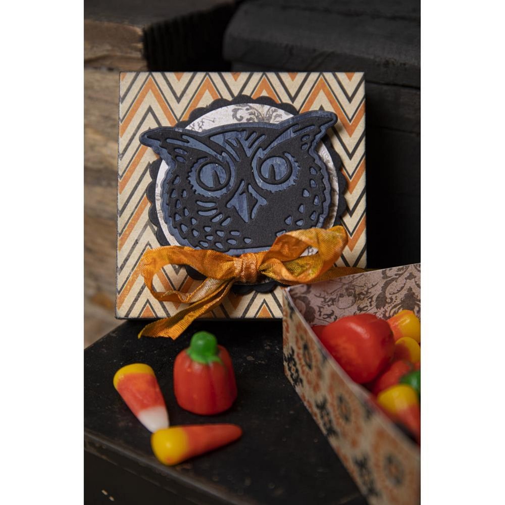 Sizzix / Tim Holtz Thinlits Dies Retro Halloween 666000 12 dies Witch Ghost Cat