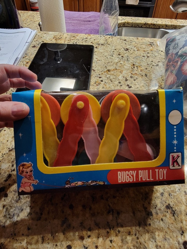 1950'S "BUGSY PULL TOY"