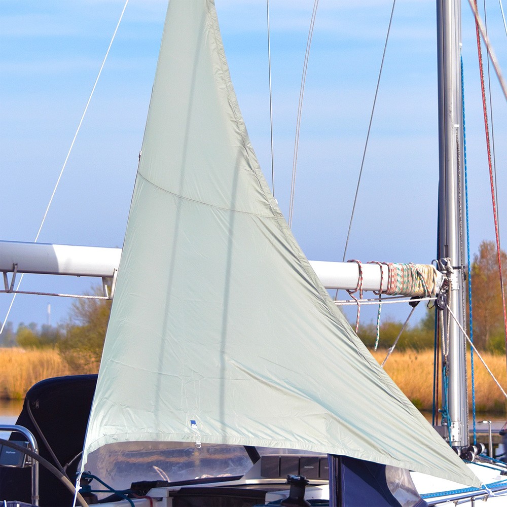 Blue Performance PC210 Triangle Sunshade Medium