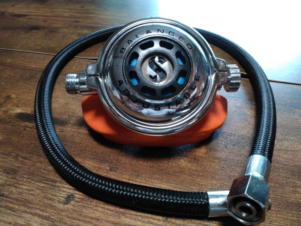 Vintage Scubapro Balanced Adjustable Second-Stage 2902748, Good Cndition.