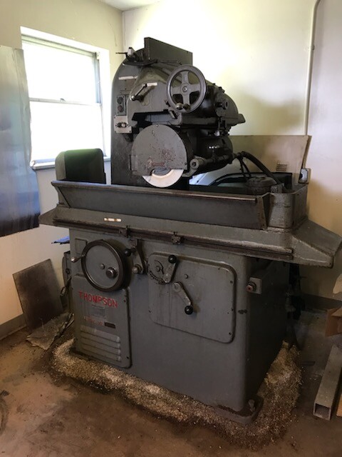 THOMPSON 8" X 24" HYDRAULIC SURFACE GRINDER