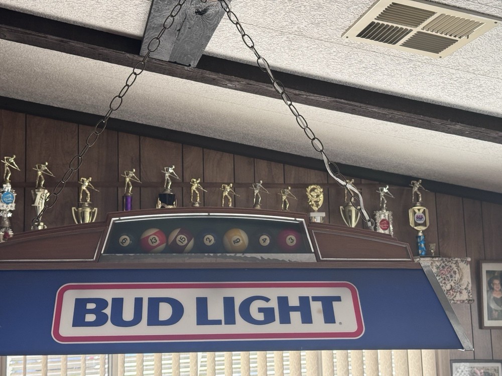 Bud Light Billiard Table light