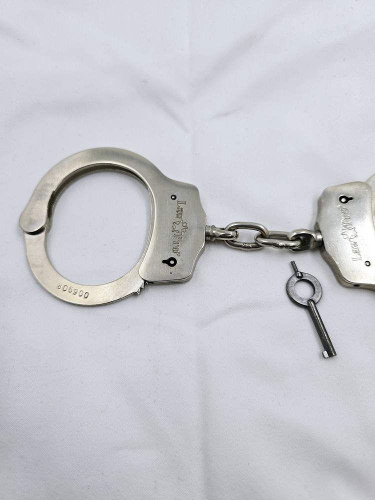 Law Pro Handcuffs 1 key #3