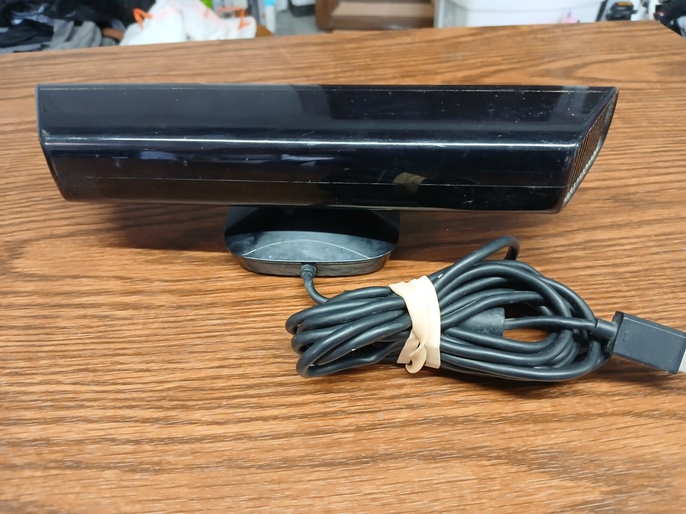 Official Microsoft Xbox 360 Kinect Motion Sensor Bar! ~ Works Great! Fast Ship!