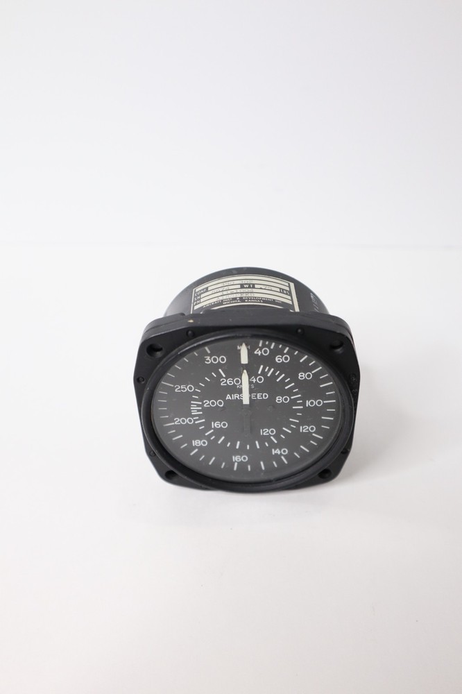 Aircraft Instrument & Development 11-1004 Airspeed Indicator