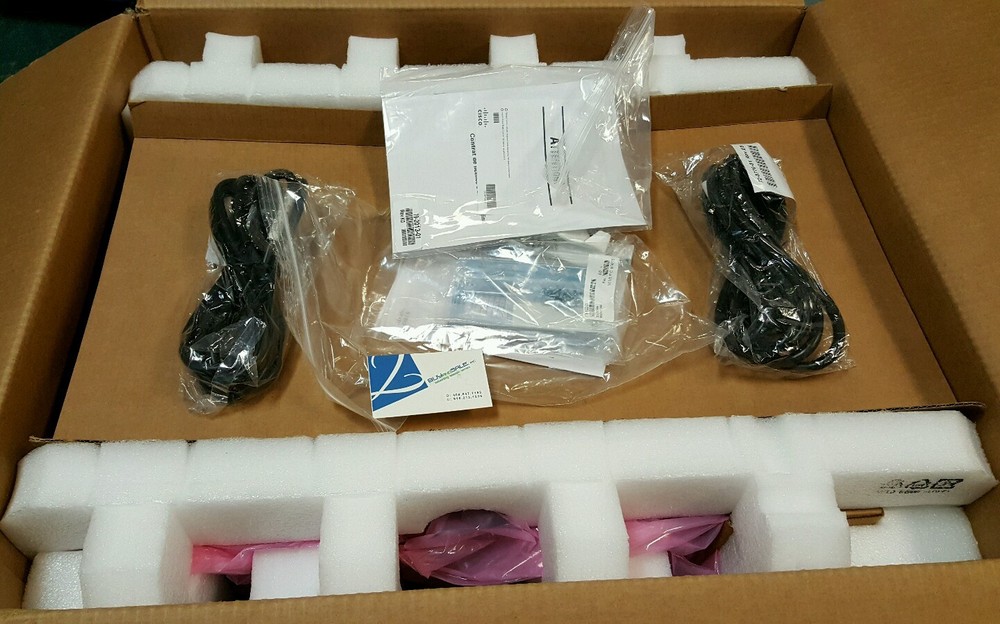 NEW- CISCO3925-SEC/K9 3925 Security Bundle - Open Box