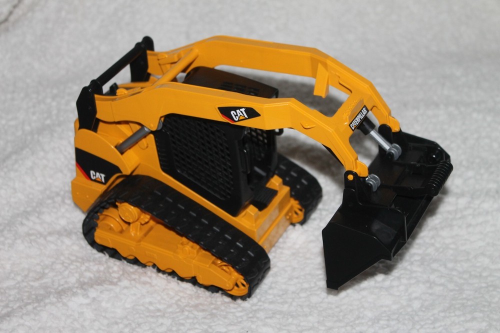 BRUDER CAT CATERPILLAR MULTI TERRAIN LOADER DIGGER VEHICLE 1:16 EUC