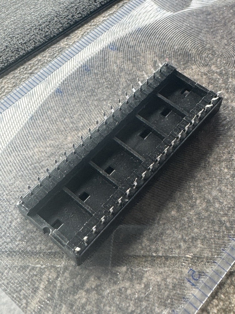 1 PC DIP-40 IC Socket AMP