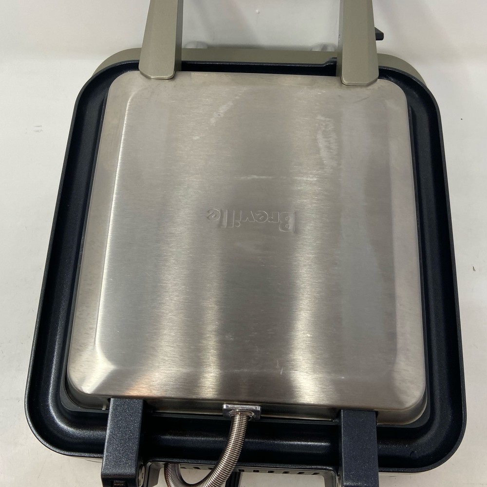 Breville Smart Waffle Pro 4-Slice Waffle Maker, Silver
