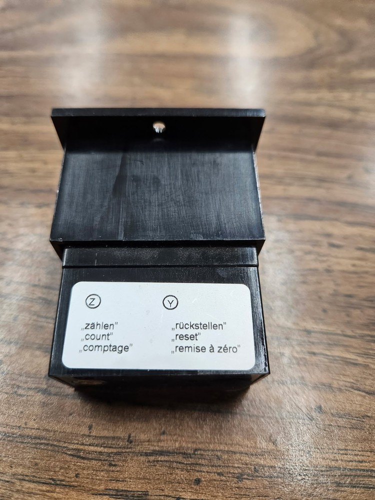 Barker Controls Counter 0 495 420 Preowned