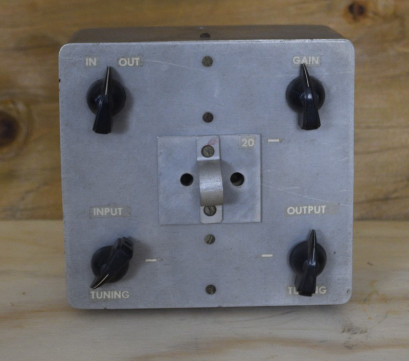 Analog Audio Processor Gain Control Tuning Signal Processing Unit Input Output