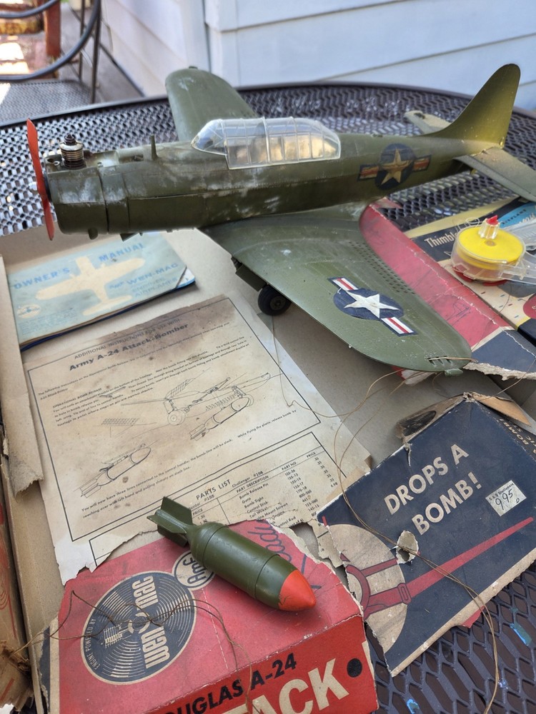 Vintage WEN-MAC Douglas A-24 Attack Bomber Wing Only