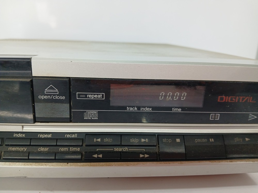 Technics Compact Disc Player SL-PJ1 For Parts Not Tested