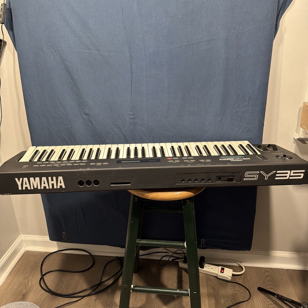 Yamaha SY35 Digital Synthesizer Vector Synthesis