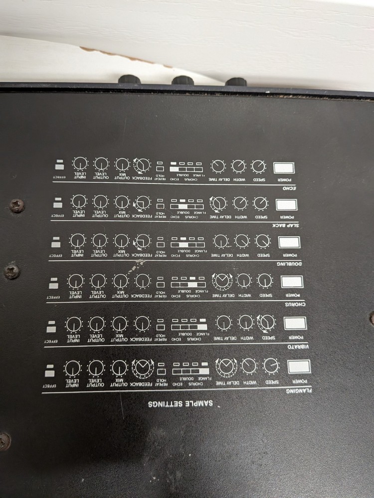 Vintage Digitech RDS 900 Delay Chorus Flange Rack Guitar Processor - WORKING