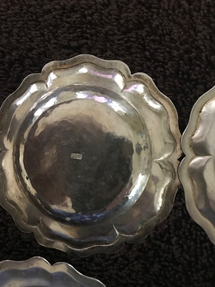4 silver plates 3 1/4 inch