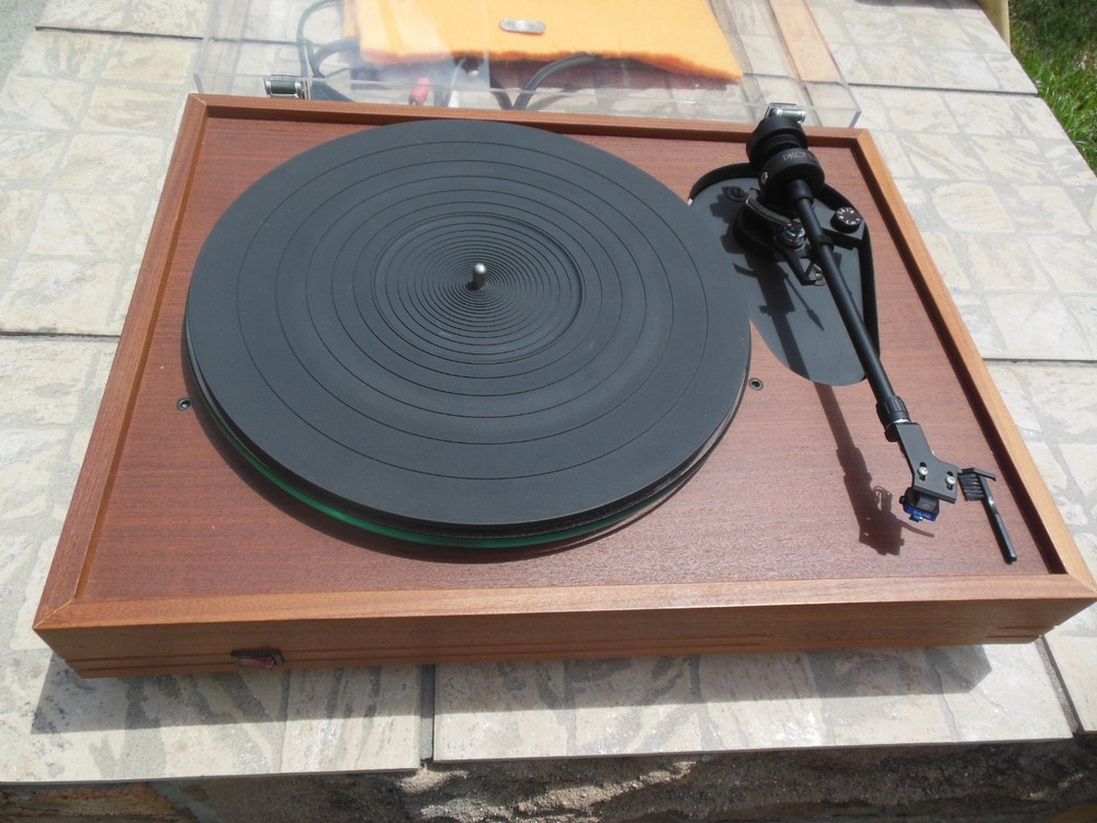 Systemdek IIX Turntable with Profile Arm