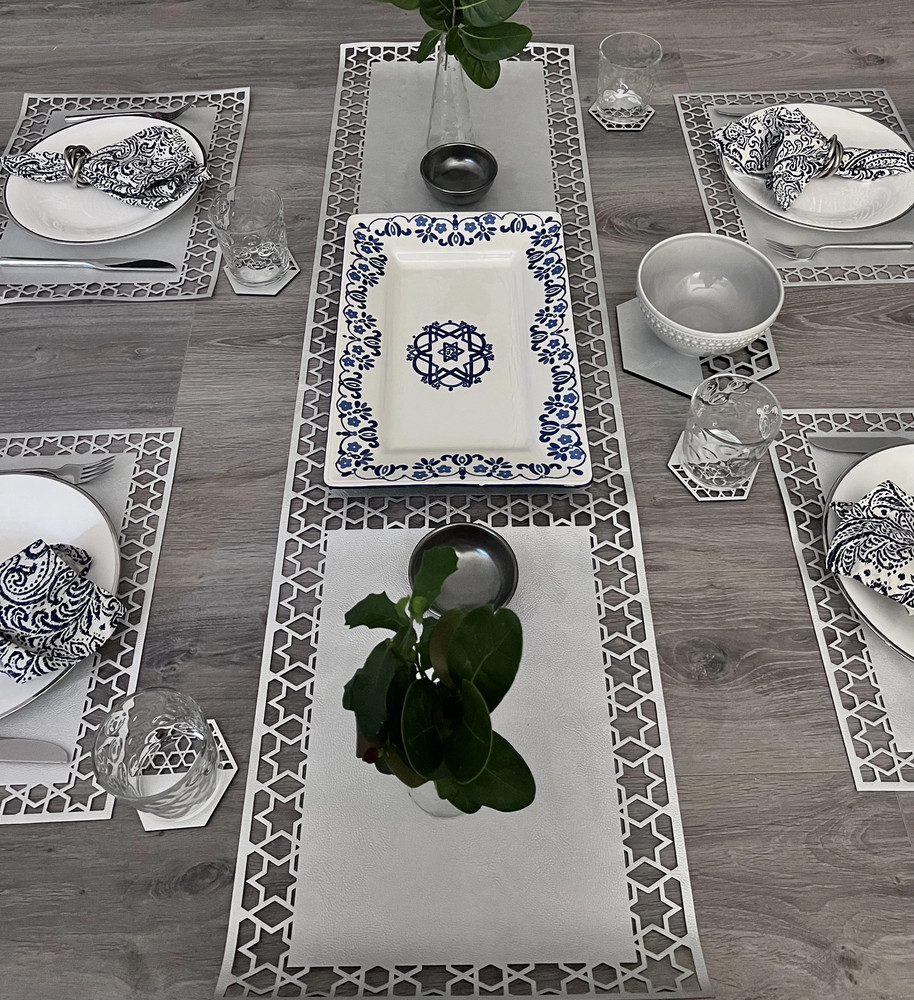 Urbandek Joy Double-Sided Table Runner