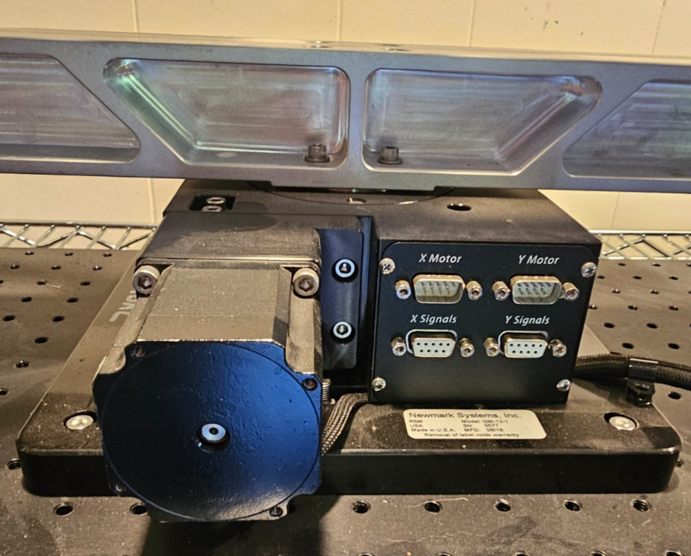 Newmark GM-12-1 2-Axis Motorized Optical Alignment /Instrument Positioning Stage