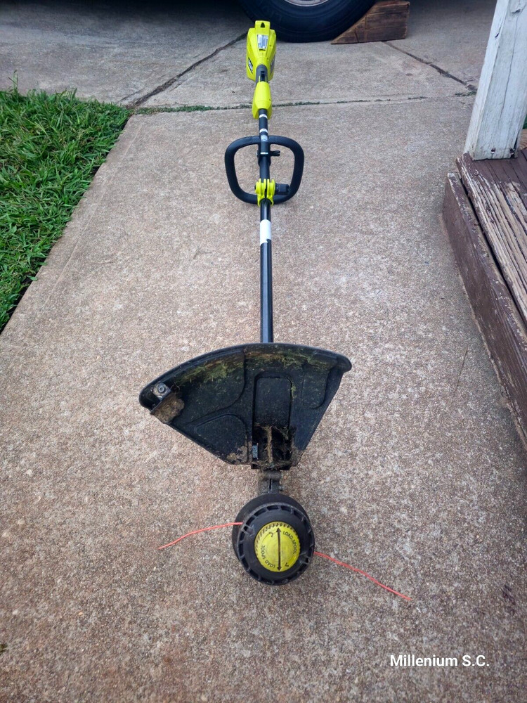 Ryobi RY40ST01K 40V 15" Expand-It Attachment Capable String Trimmer (TOOL ONLY)