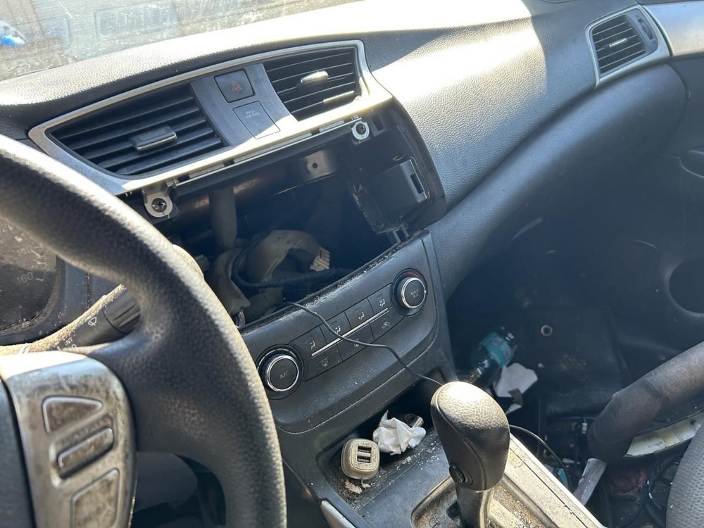 SENTRA 2017 High Mounted Stop Light 104782736