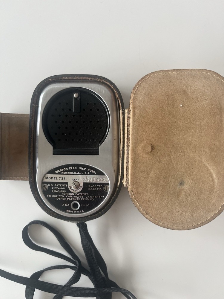 Weston Master III Universal Exposure Meter (Model 737),