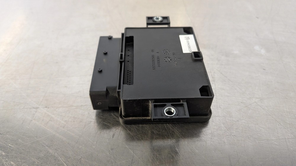 EB1426 2017 17 AUDI R8 ELECTRONIC PARKING BRAKE CONTROL MODULE