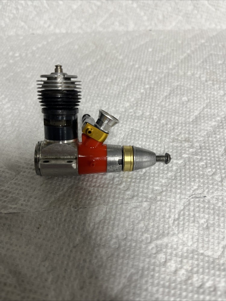 COX .051 Tee Dee model airplane engine