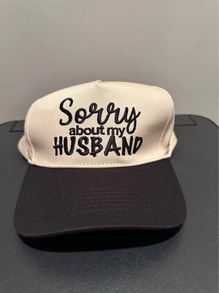 Sorry about my husband strapback cap beige with black lid
