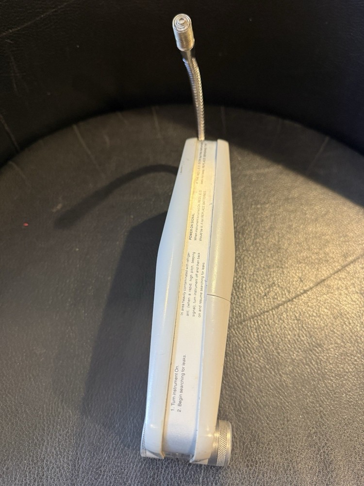 VINTAGE TIF 5000 AUTOMATIC HALOGEN LEAK DETECTOR