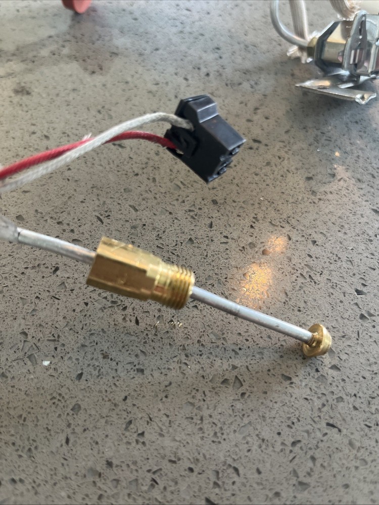 AP18490C Pilot Assembly ￼