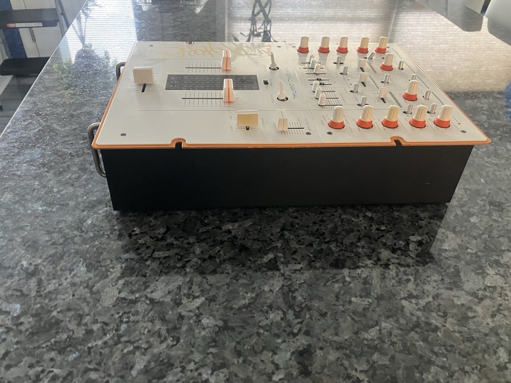 Vestax PMC-08Pro WHITE