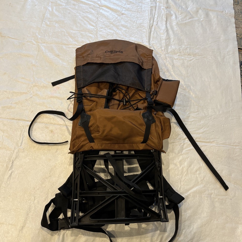 Camp Trails External Frame Hiking Backpack Size M Adjustable Black  and Tan