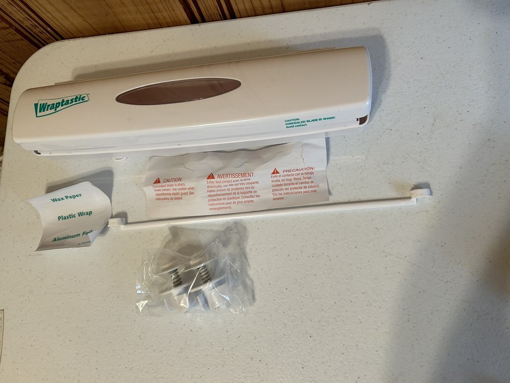 WRAPTASTIC Plastic Wrap Dispenser Pull, Press- As Seen on TV   unused F1