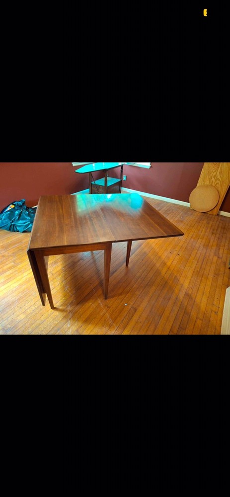 AUTHENTIC MCM KINDEL GRAND RAPIDS WALNUT DINNING FOLD DOWN TABLE / GATE LEGS