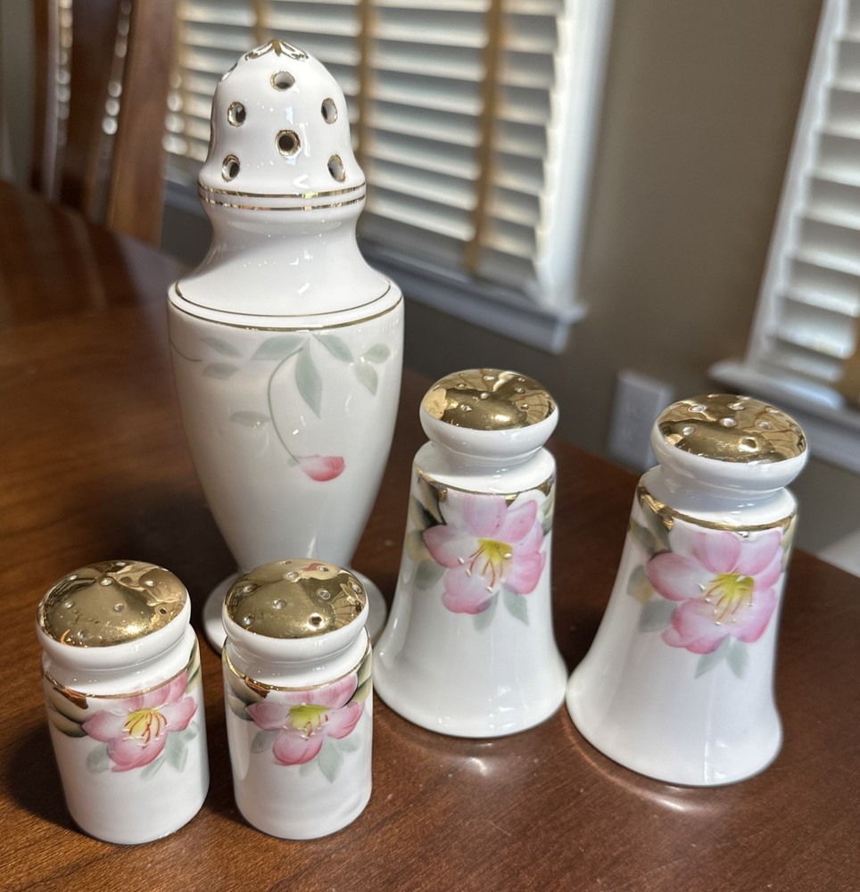 VTG Noritake Azalea Shakers