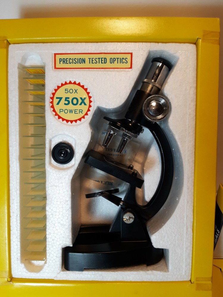 Vintage Milben microscope with 2 boxes of Slides