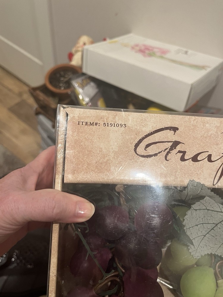 Vintage Grape Cluster String Lights