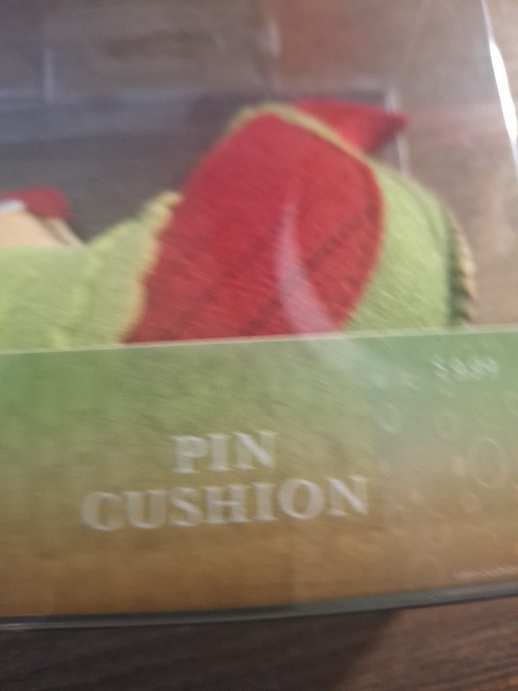 Debbie Mumm Felt Rooster Pin Cushion