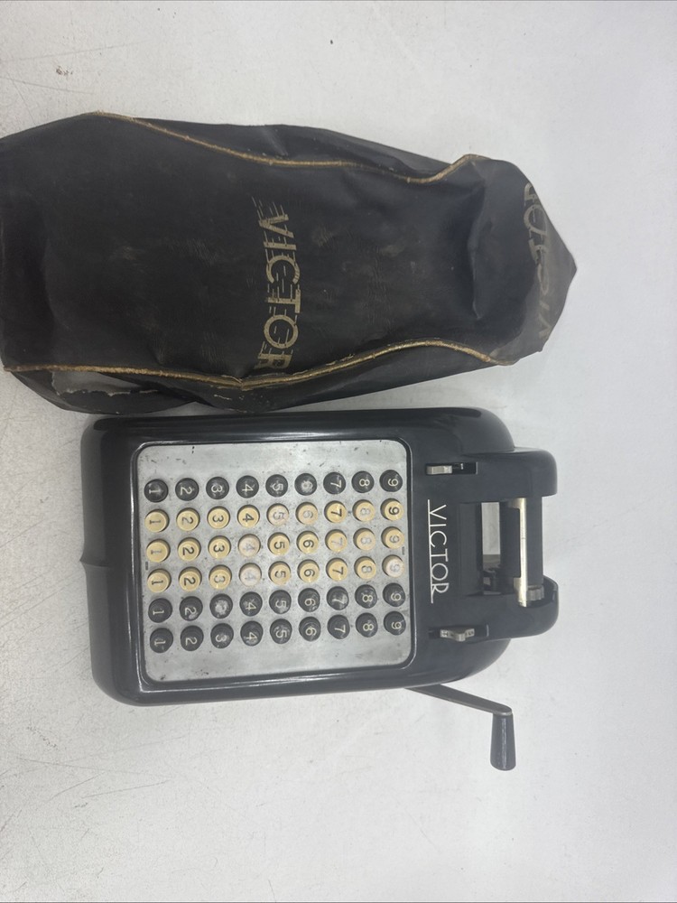 VINTAGE ADDING MACHINE HAND CRANK VICTOR 6 COLUMN
