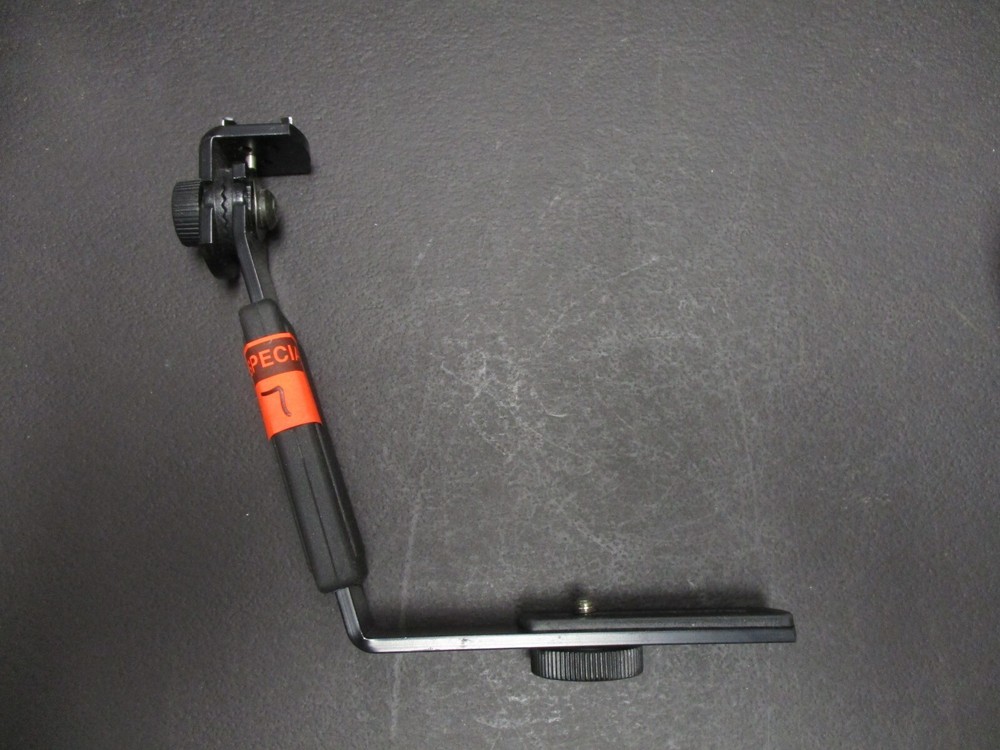 Camera Flash Brackets L Shaped w/ Hand Grip clean